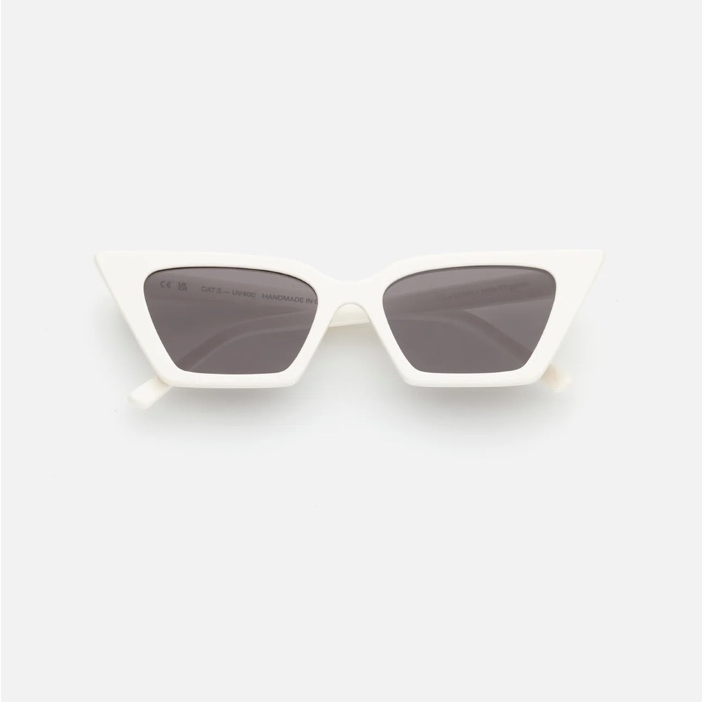 Lu- Goode Claudia sunglasses Dove. BNWT